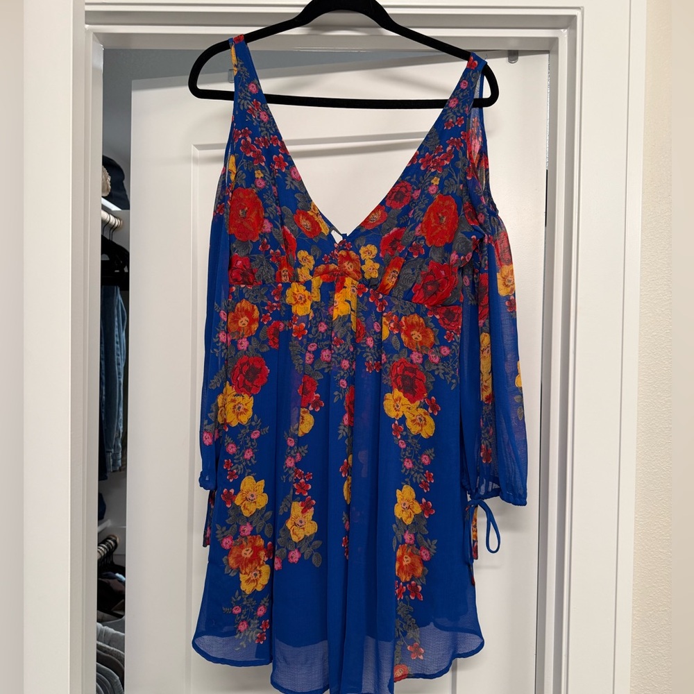 Blue Floral Cold-Shoulder V-Neck Women's Top